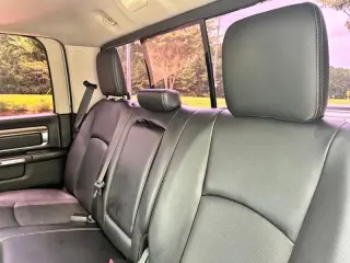 2017 RAM 1500 Laramie Crew Cab SWB 2WD
