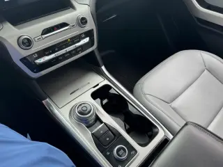 2021 Ford Explorer XLT AWD
