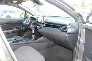2018 Toyota C-HR XLE FWD (Natl)