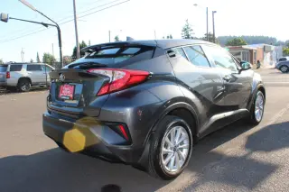 2018 Toyota C-HR XLE FWD (Natl)