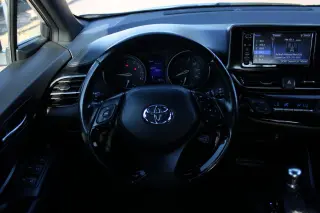2018 Toyota C-HR XLE FWD (Natl)