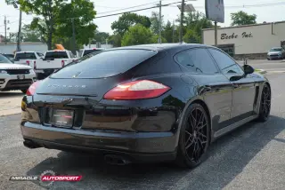 2013 PORSCHE PANAMERA