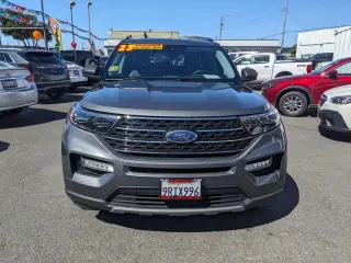 2023 Ford Explorer XLT  AWD