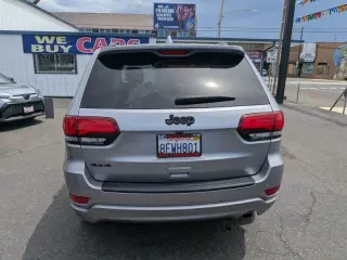 2018 Jeep Grand Cherokee Altitude  4WD