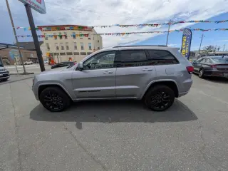2018 Jeep Grand Cherokee Altitude  4WD