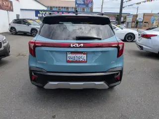 2024 Kia Seltos S  AWD