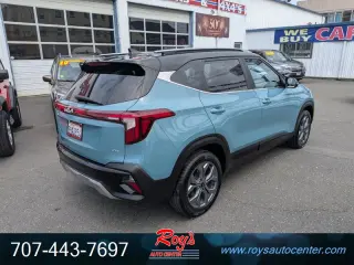 2024 Kia Seltos S  AWD