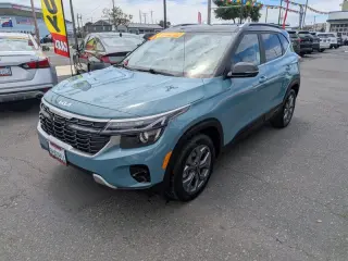 2024 Kia Seltos S  AWD