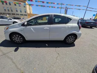 2015 Toyota Prius c Two