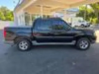 2004 Ford Explorer Sport Trac XLS