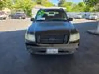 2004 Ford Explorer Sport Trac XLS