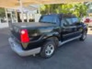 2004 Ford Explorer Sport Trac XLS