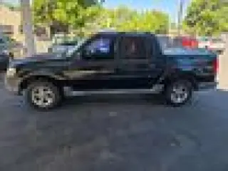 2004 Ford Explorer Sport Trac XLS
