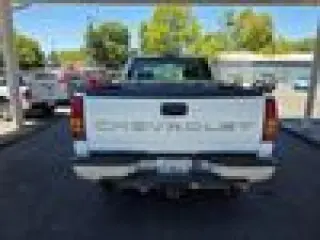 2001 Chevrolet Silverado 2500HD Base