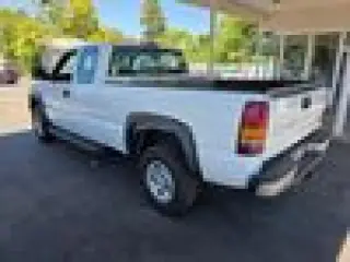 2001 Chevrolet Silverado 2500HD Base