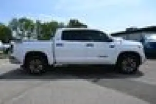 2017 Toyota Tundra SR5 TSS OFF-ROAD