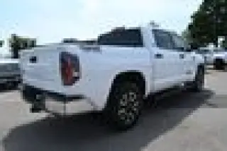 2017 Toyota Tundra SR5 TSS OFF-ROAD