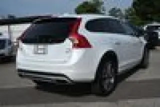 2018 Volvo V60 Cross Country T5 Premier