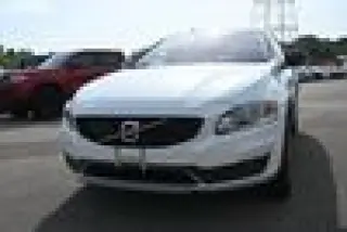 2018 Volvo V60 Cross Country T5 Premier