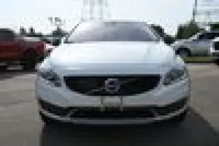 2018 Volvo V60 Cross Country T5 Premier