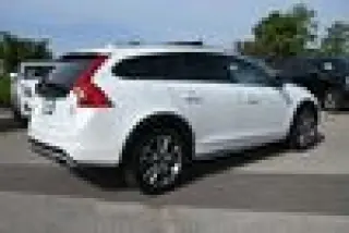 2018 Volvo V60 Cross Country T5 Premier