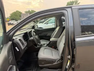 2016 Chevrolet Colorado ONLY 65,000 Miles
