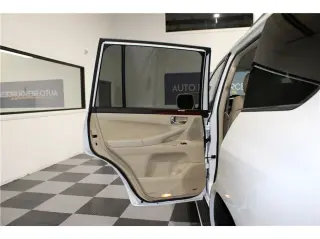 2011 Lexus LX 570