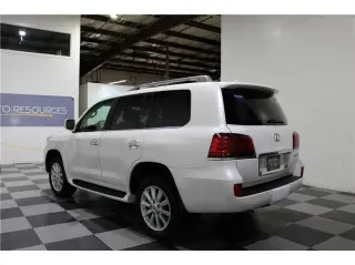 2011 Lexus LX 570