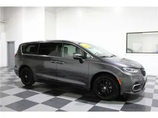 2023 Chrysler Pacifica