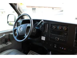 2021 GMC Savana Commercial Cutaway