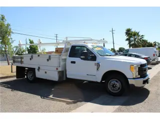2017 Ford Super Duty F-350 DRW