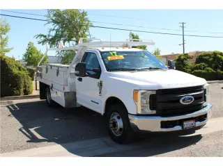 2017 Ford Super Duty F-350 DRW
