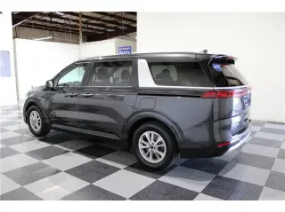2024 Kia Carnival