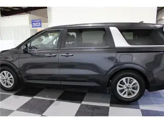 2024 Kia Carnival