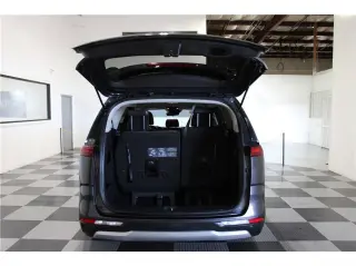 2024 Kia Carnival