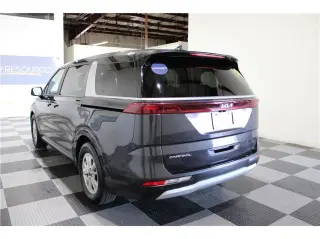 2024 Kia Carnival