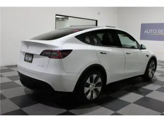 2020 Tesla Model Y