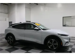 2021 Ford Mustang Mach-E