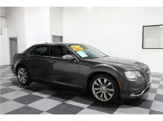 2019 Chrysler 300