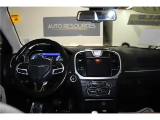 2019 Chrysler 300