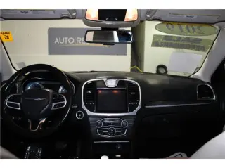 2019 Chrysler 300