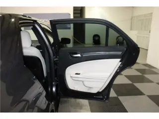 2019 Chrysler 300