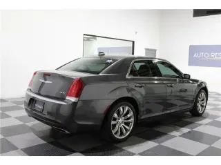 2019 Chrysler 300