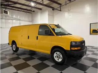 2018 GMC Savana Cargo Van