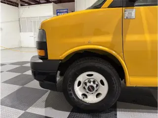 2018 GMC Savana Cargo Van