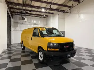 2018 GMC Savana Cargo Van