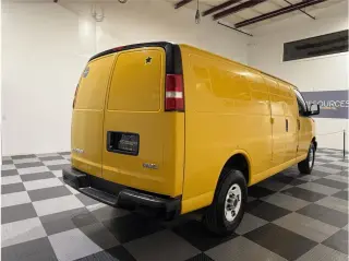 2018 GMC Savana Cargo Van