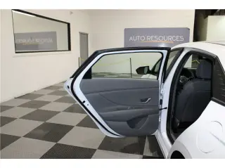 2023 Hyundai Elantra Hybrid