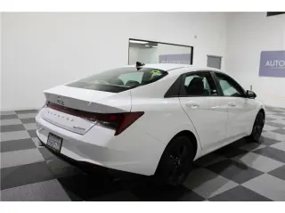 2023 Hyundai Elantra Hybrid