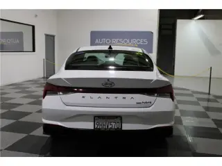 2023 Hyundai Elantra Hybrid